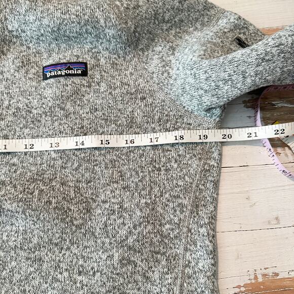 Patagonia Mass General Brigham Half Zip Sweater Size Medium - Picture 6 of 9